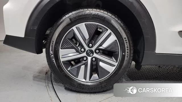 Kia The New Niro id 3587456 из Кореи 15