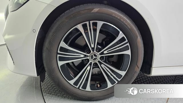 Mercedes-Benz E-Class W214 id 4315284 из Кореи 15