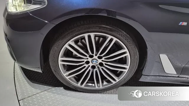 BMW 5 Series (G30) id 2976491 из Кореи 15