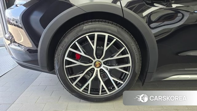 Porsche Taycan id 4462902 из Кореи 28