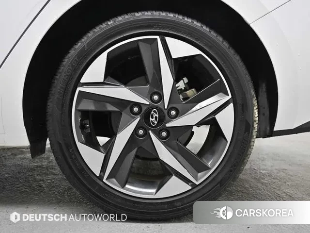 Hyundai Avante (CN7) id 3760339 из Кореи 13