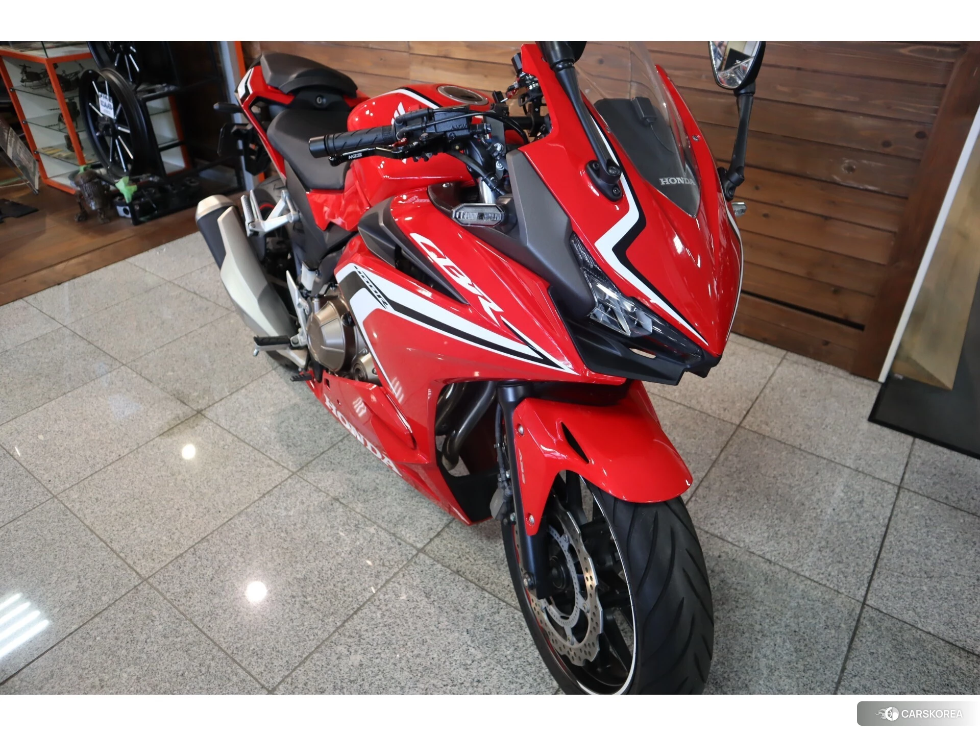 Проданный Honda CBR400R 2021 из Японии