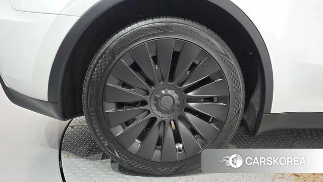 Tesla Model Y id 4645456 из Кореи 31