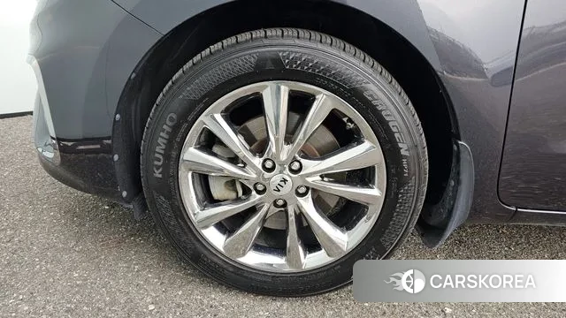 Kia The New Carnival id 3557850 из Кореи 15