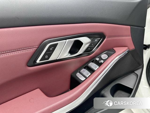 BMW 3 series id 4271238 из Китая 12