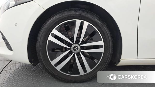 Mercedes-Benz A-Class W177 id 3935479 из Кореи 15