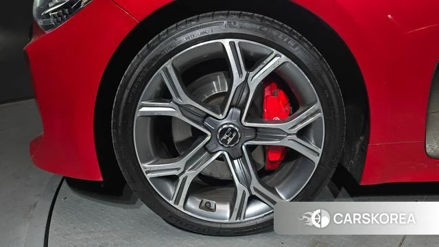 Kia Stinger id 4020025 из Кореи 15