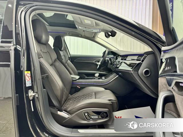 Audi A8 id 4275643 из Китая 18