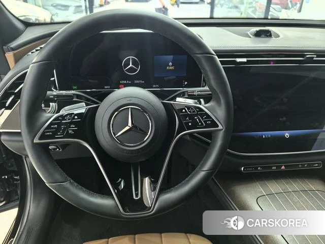 Mercedes-Benz E-class id 4334878 из Китая 18