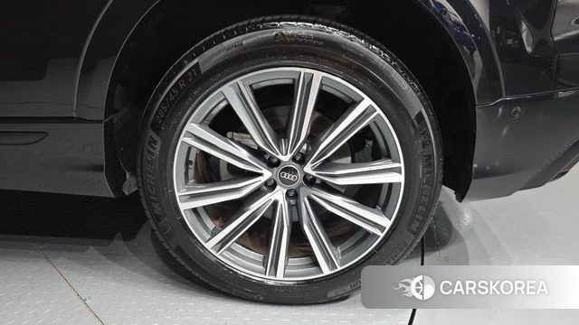Audi Q8 (4M) id 4707915 из Кореи 30