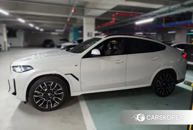 BMW X6 (G06) 2024 Белый из Кореи, фото 5