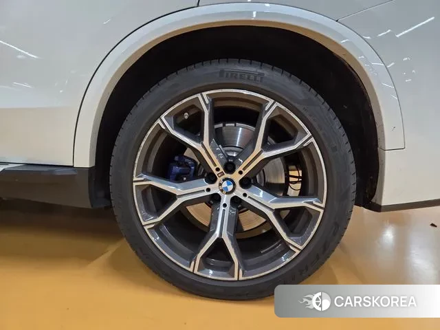 BMW X5 (G05) 2021 Жемчужный цвет из Кореи, фото 6