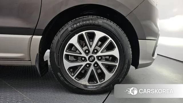 Hyundai The New Grand Starex id 3413343 из Кореи 15