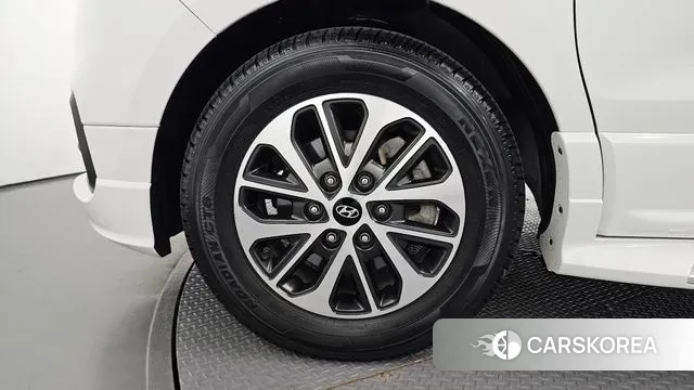 Hyundai The New Grand Starex id 2995553 из Кореи 15