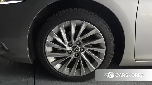 Lexus ES300h 7th generation id 3787656 из Кореи 15