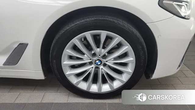 BMW 5 Series (G30) id 3454139 из Кореи 15