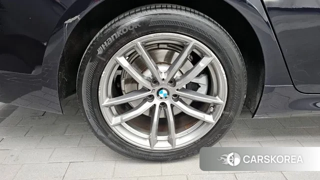 BMW 5 Series (G30) id 3380734 из Кореи 15