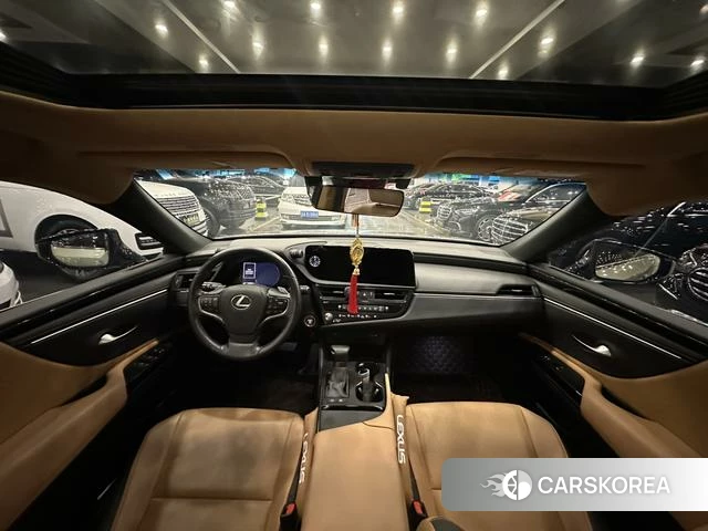 Lexus ES id 4297539 из Китая 8