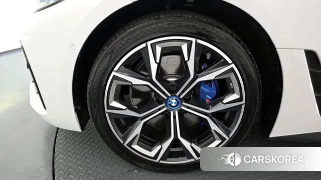 BMW i4 id 3659013 из Кореи 15