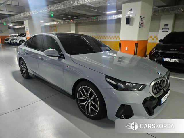 BMW 5 Series (G60) id 3896422 из Кореи 9