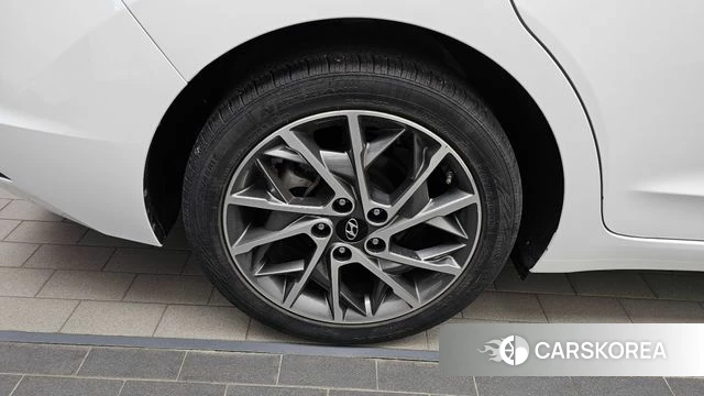 Hyundai The New Avante AD id 4325269 из Кореи 15