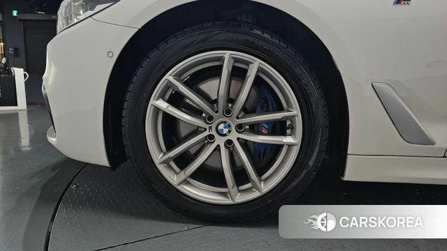 BMW 5 Series (G30) id 4417123 из Кореи 29
