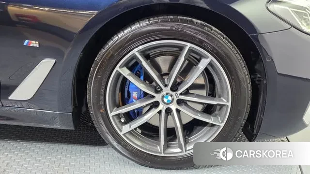 BMW 5 Series (G30) id 3787758 из Кореи 15