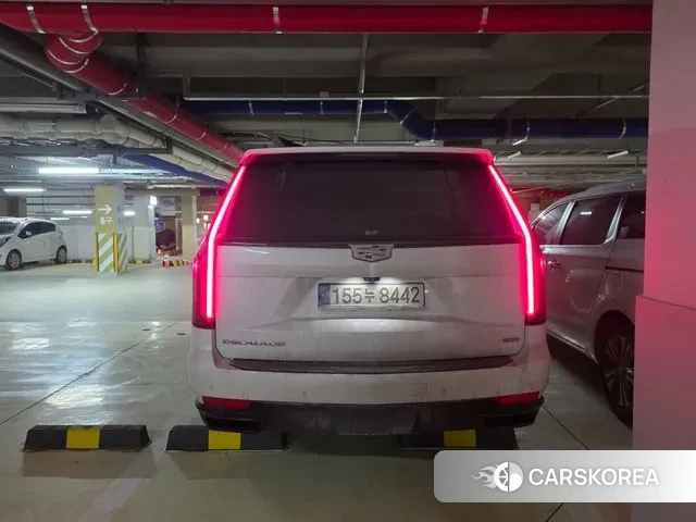 Cadillac Escalade 5th Generation 2022 Белый из Кореи, фото 5