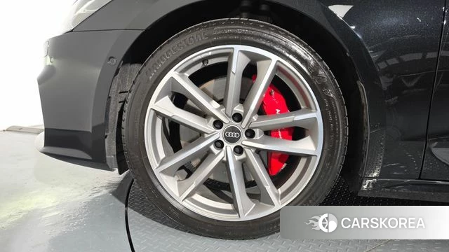 Audi A7 (4K) id 4323344 из Кореи 32