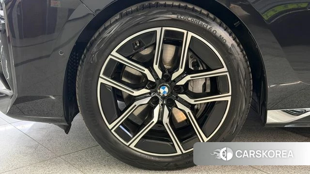 BMW 7 Series (G70) id 4206508 из Кореи 15