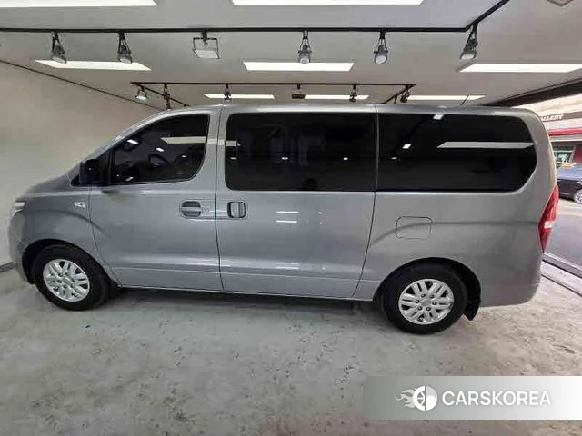 Hyundai The New Grand Starex id 3924628 из Кореи 14