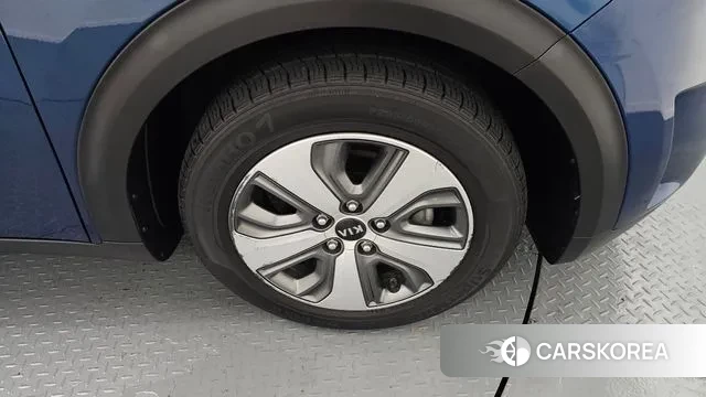 Kia Niro id 3060762 из Кореи 15