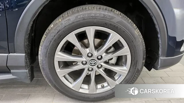 Toyota RAV4 id 3789651 из Кореи 15