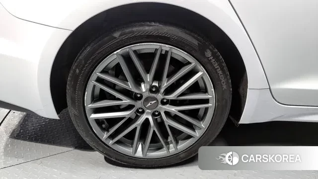 Genesis G70 id 3494797 из Кореи 15