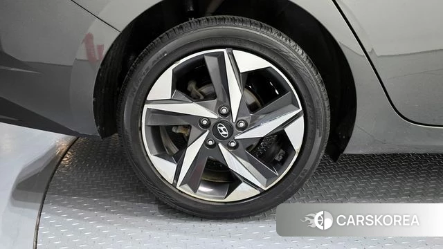 Hyundai Avante (CN7) id 3904500 из Кореи 15