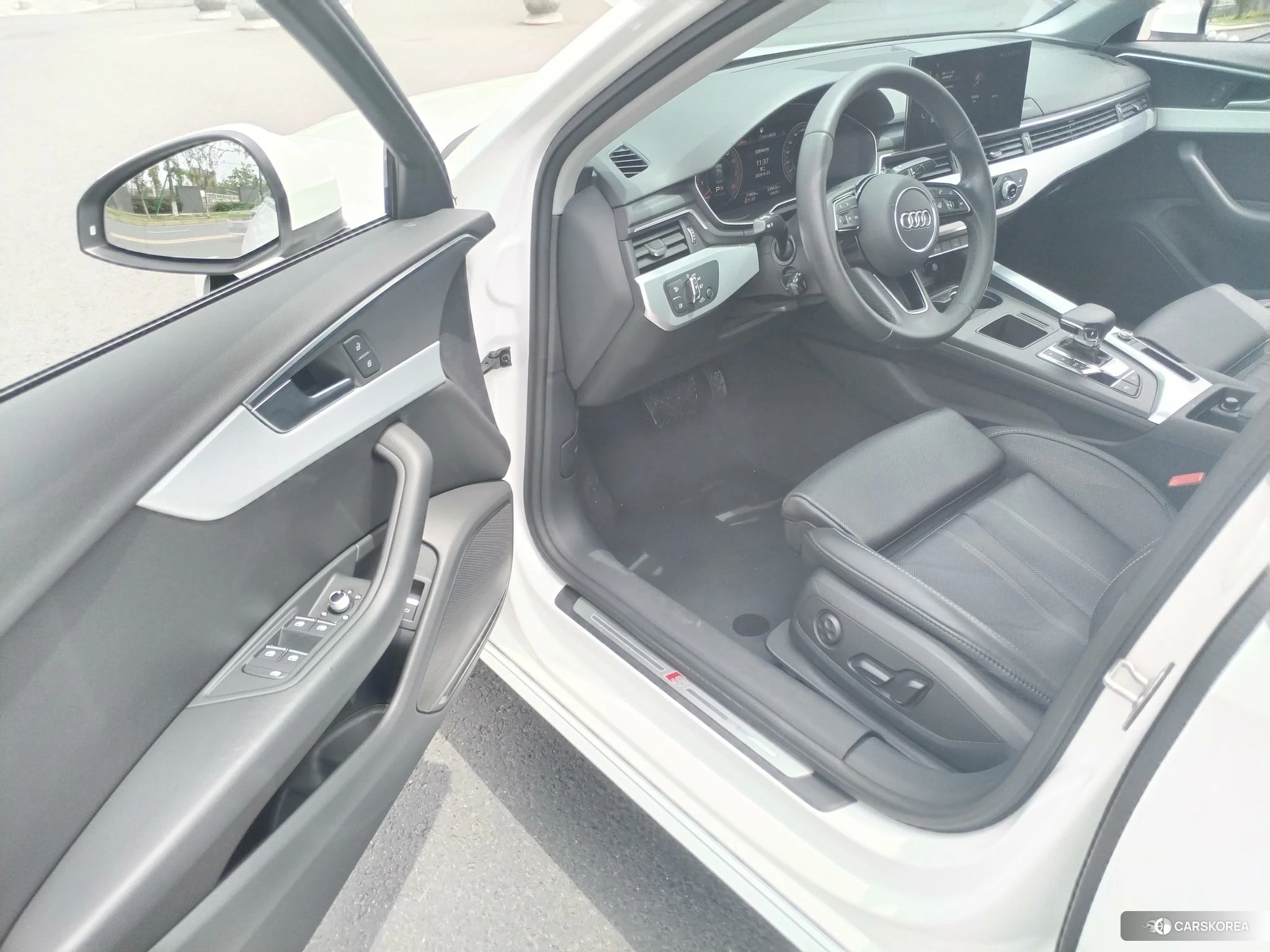 Audi A4L id 4498762 из Китая 8