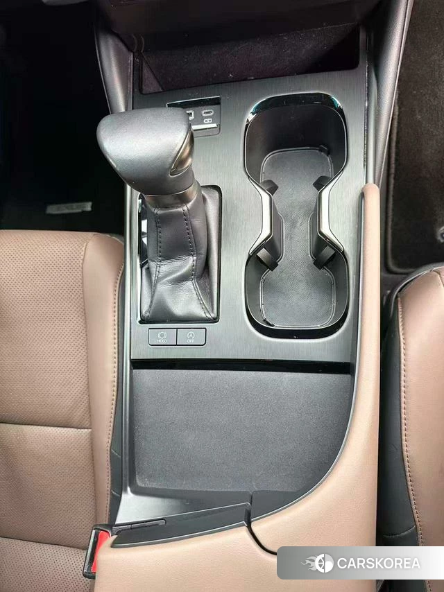 Lexus ES id 4359133 из Китая 9