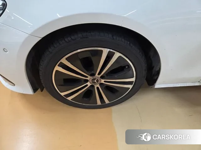 Mercedes-Benz E-Class W213 id 3525409 из Кореи 9