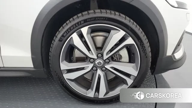 Volvo V60 Cross-Country 2nd Generation id 3329598 из Кореи 15