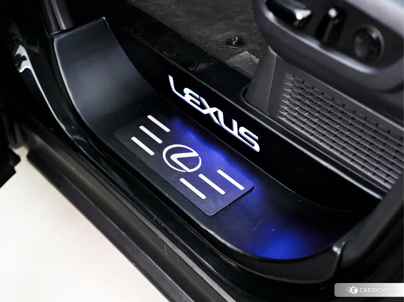 Lexus LM id 4546057 из Китая 20