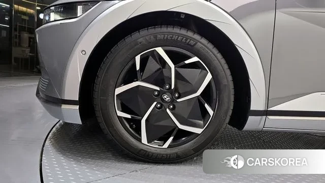 Hyundai Ionic 5 id 3012030 из Кореи 15