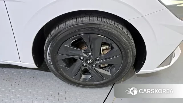 Hyundai Avante Hybrid (CN7) id 3611112 из Кореи 15