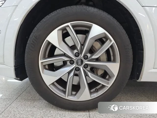 Audi e-Tron id 3499106 из Кореи 14