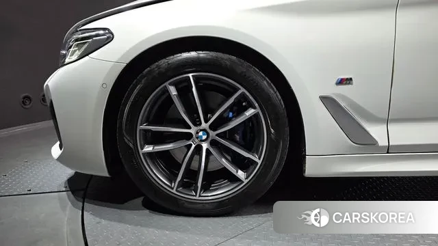 BMW 5 Series (G30) id 3670702 из Кореи 15