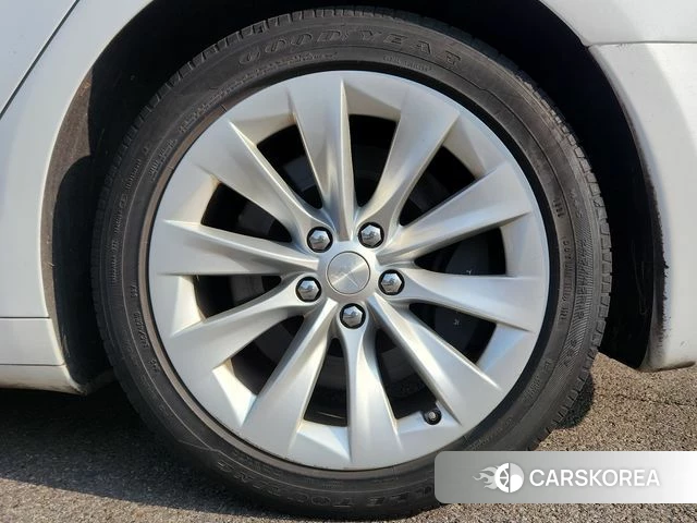 Tesla Model S id 3800720 из Кореи 15