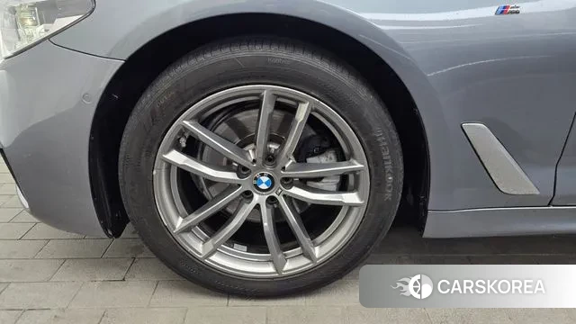 BMW 5 Series (G30) id 3588613 из Кореи 15