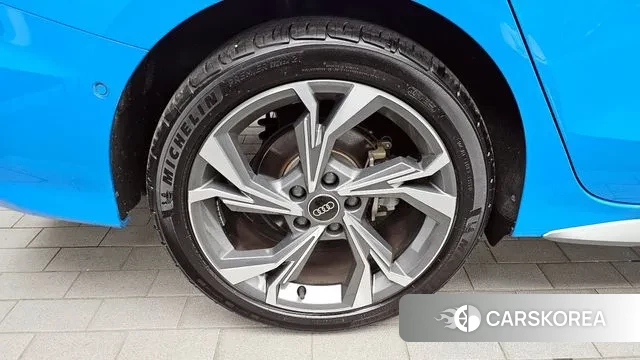 Audi A3 (8Y) id 3058458 из Кореи 15