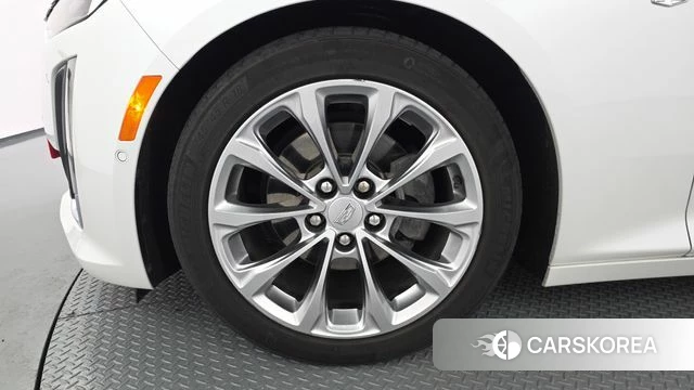 Cadillac CT5 id 4758944 из Кореи 28