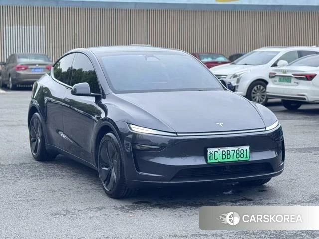 Tesla Model Y 2025 Темно-серый из Китая, фото 5