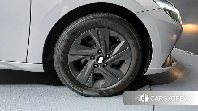 Hyundai Avante (CN7) id 3410892 из Кореи 15